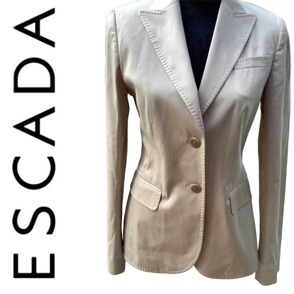 ESCADA BEIGE COTTON TWO BUTTON FRONT JACKET. SIZE 36